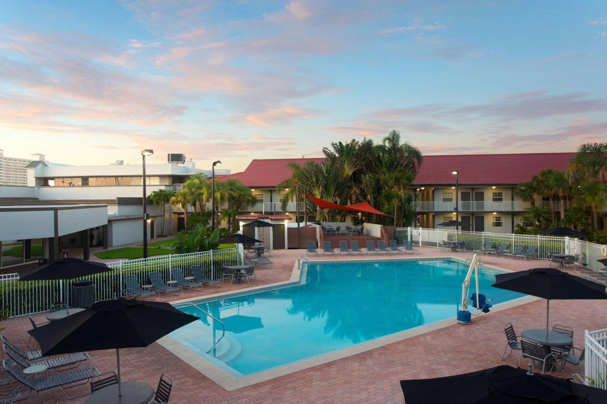 La Quinta Inn By Wyndham Cocoa Beach-Port Canaveral Eksteriør bilde